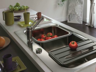Выбор кухонной мойки по материалу – модели Franke